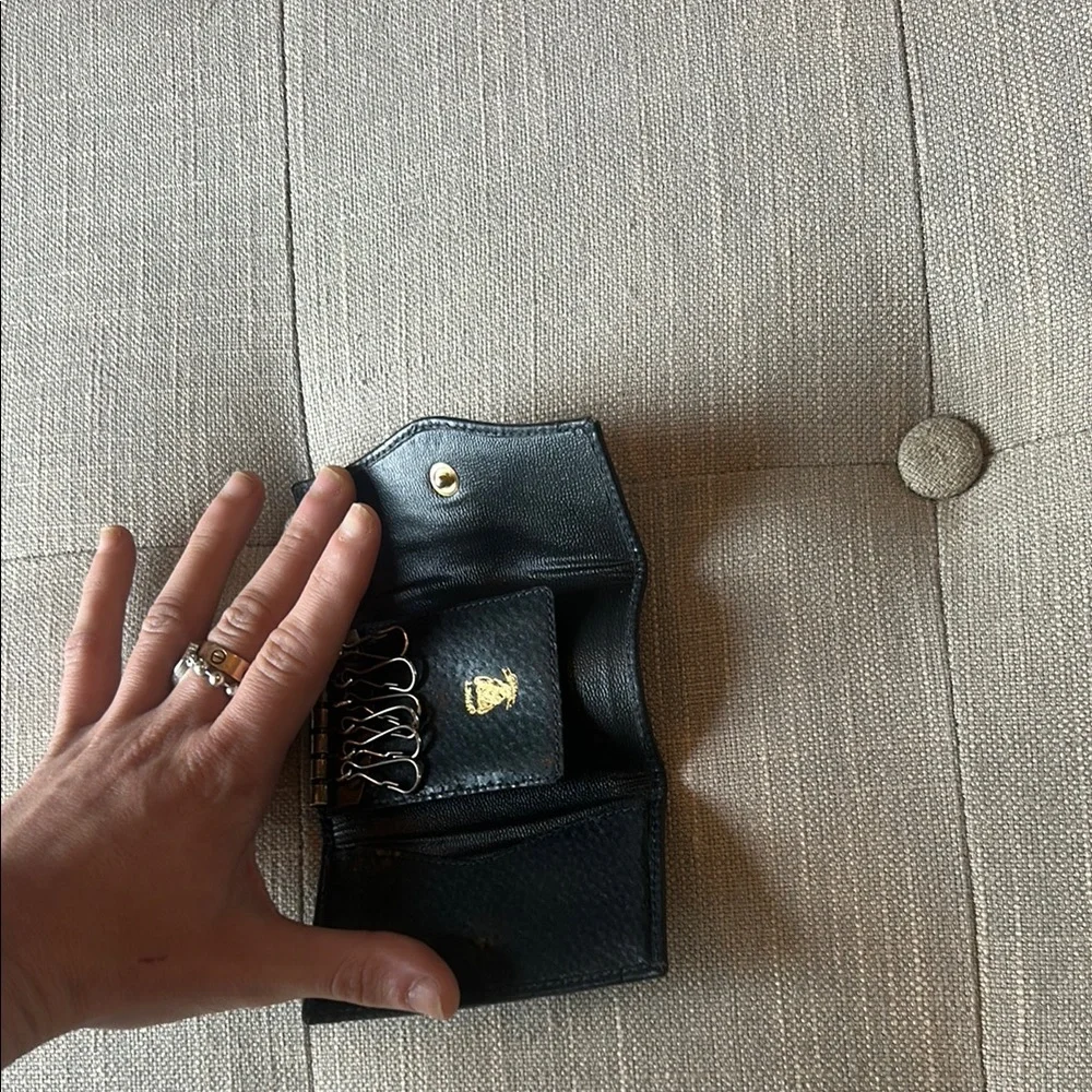 Gucci 6 Key Ring Monogram Leather Key Holder Wallet